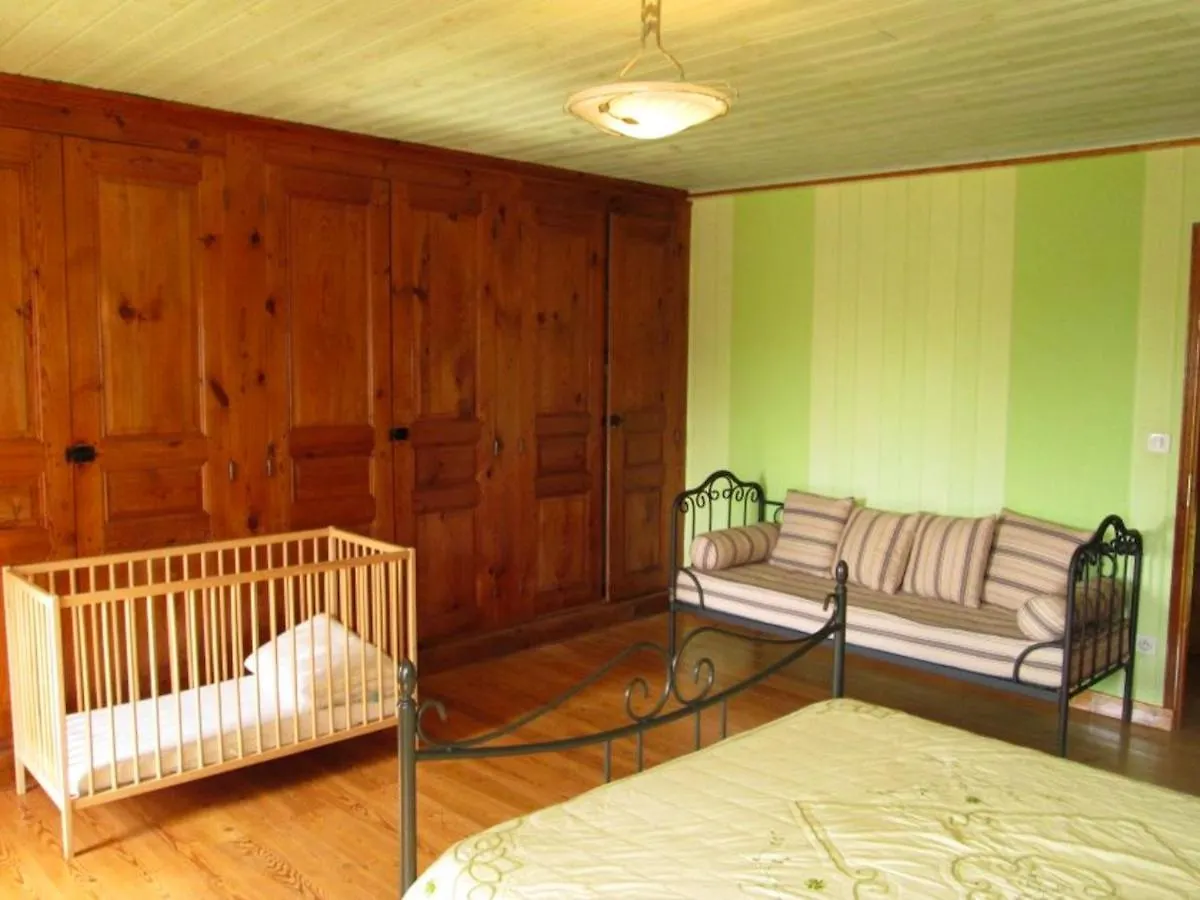 Maison Charmante A Cubelles Avec Vue Sur La Montagne Holiday home