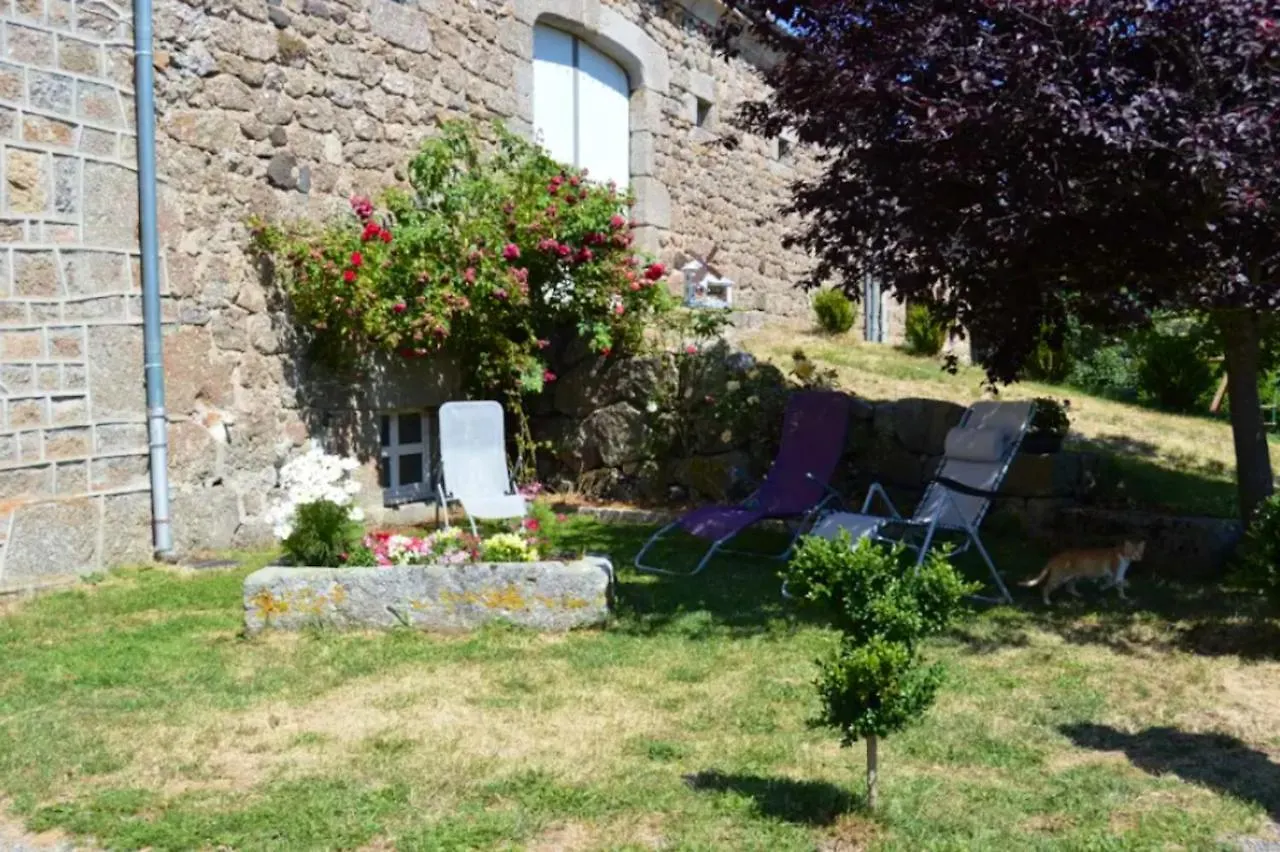 Hébergement de vacances Maison Charmante A Cubelles Avec Vue Sur La Montagne